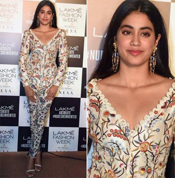 Janhvi Kapoor ...